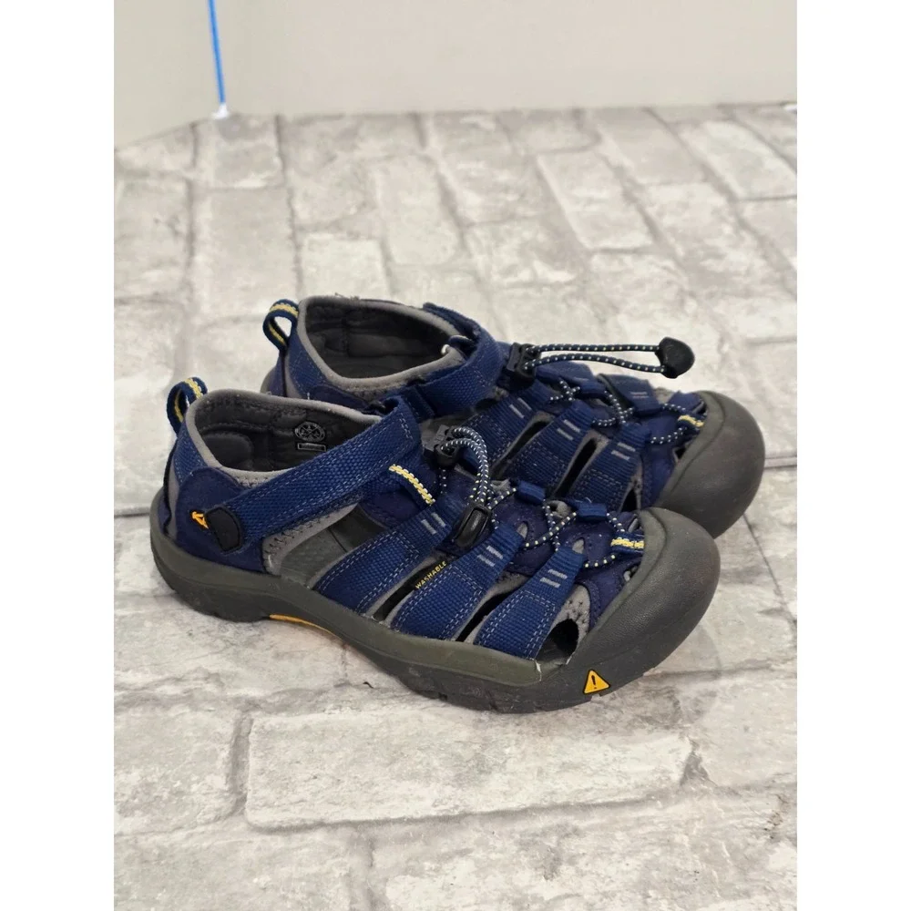 Keen Kid's Unisex Size 3 Newport H2 Closed Toe Water Sandal Blue Gray